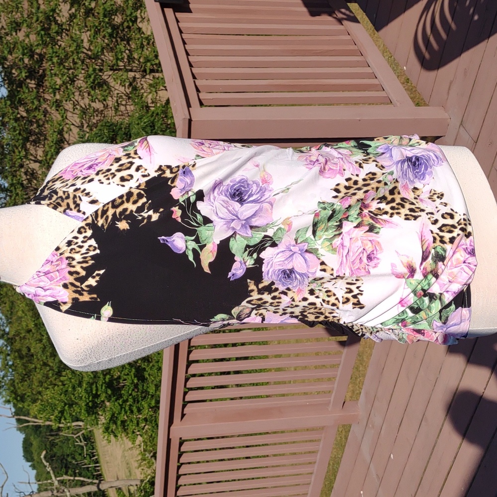 💖💙Printed Floral Surplus Halter Top💙💖